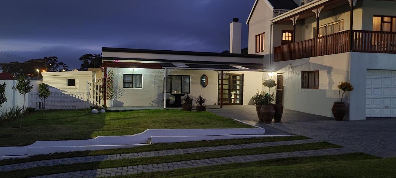 7 On South Hotell Bredasdorp Exteriör bild