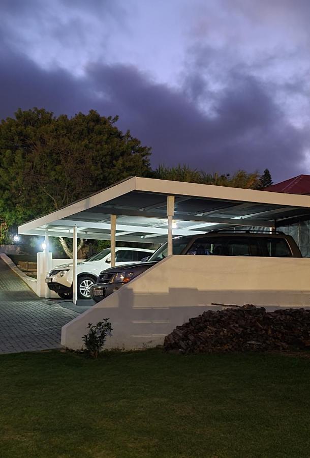 7 On South Hotell Bredasdorp Exteriör bild