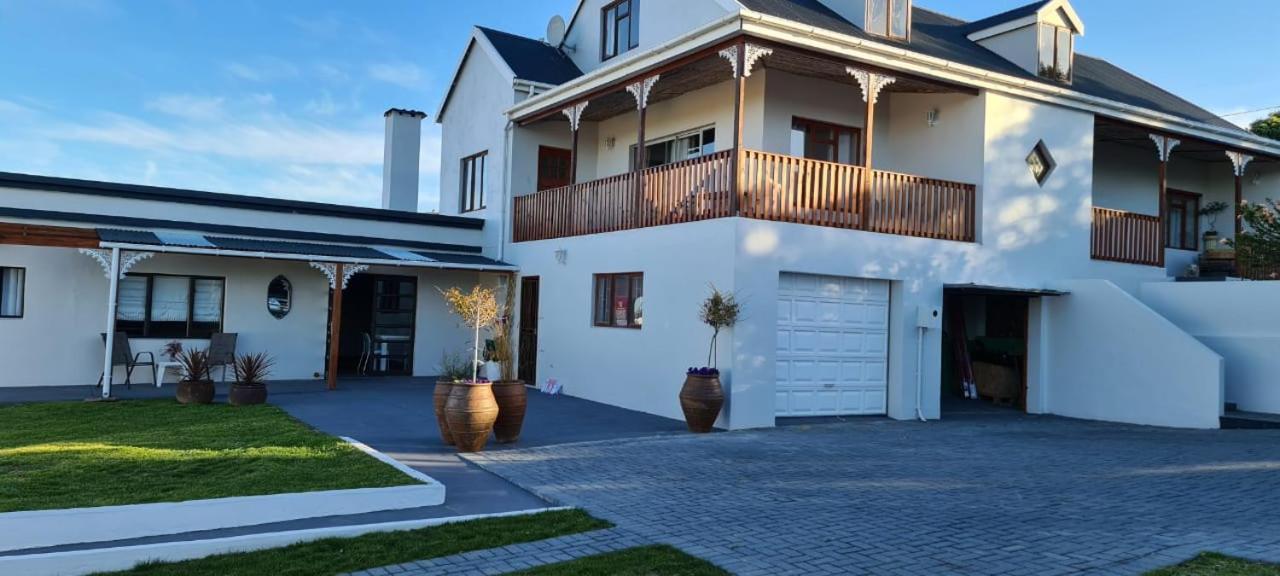 7 On South Hotell Bredasdorp Exteriör bild