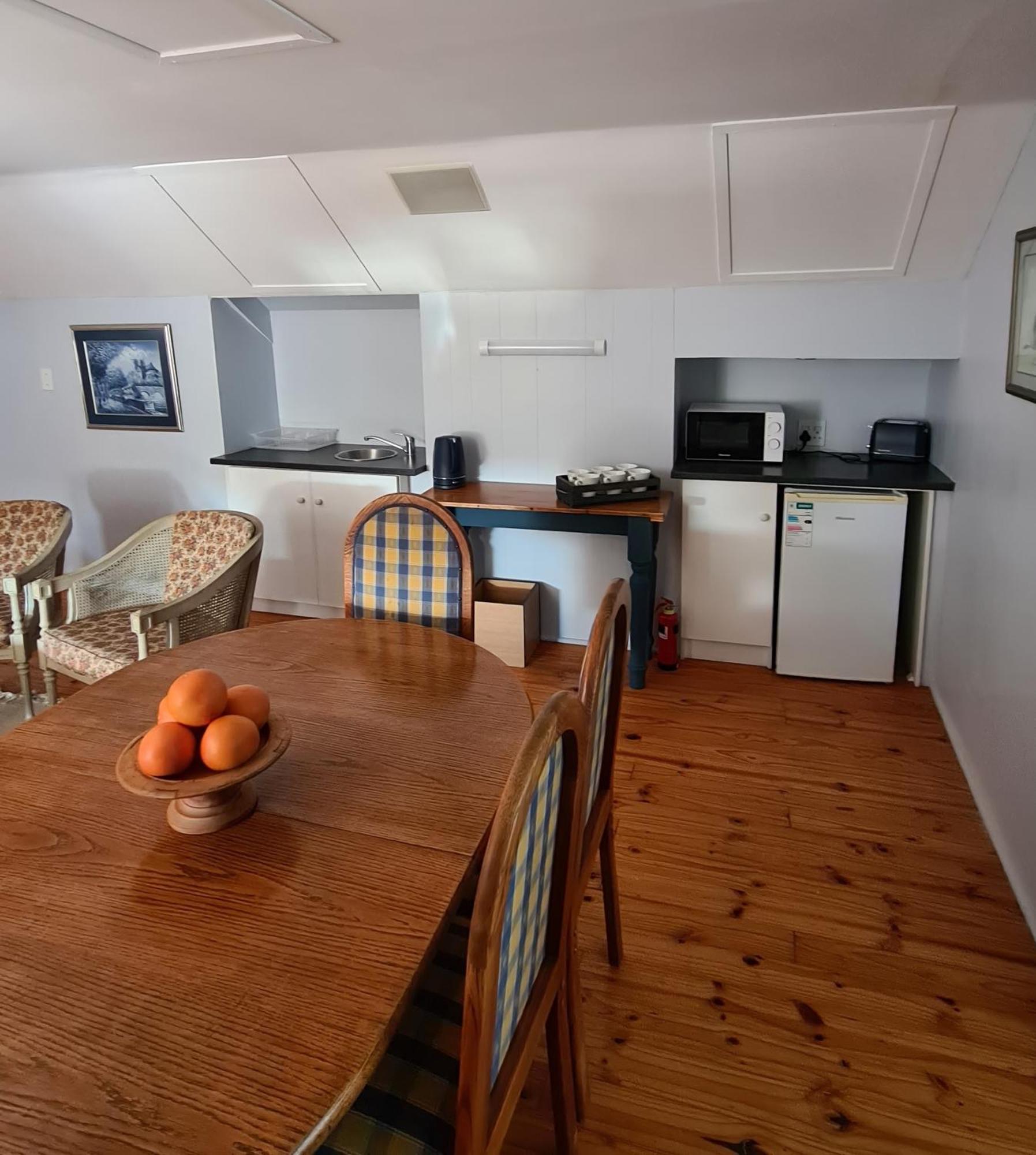 7 On South Hotell Bredasdorp Rum bild