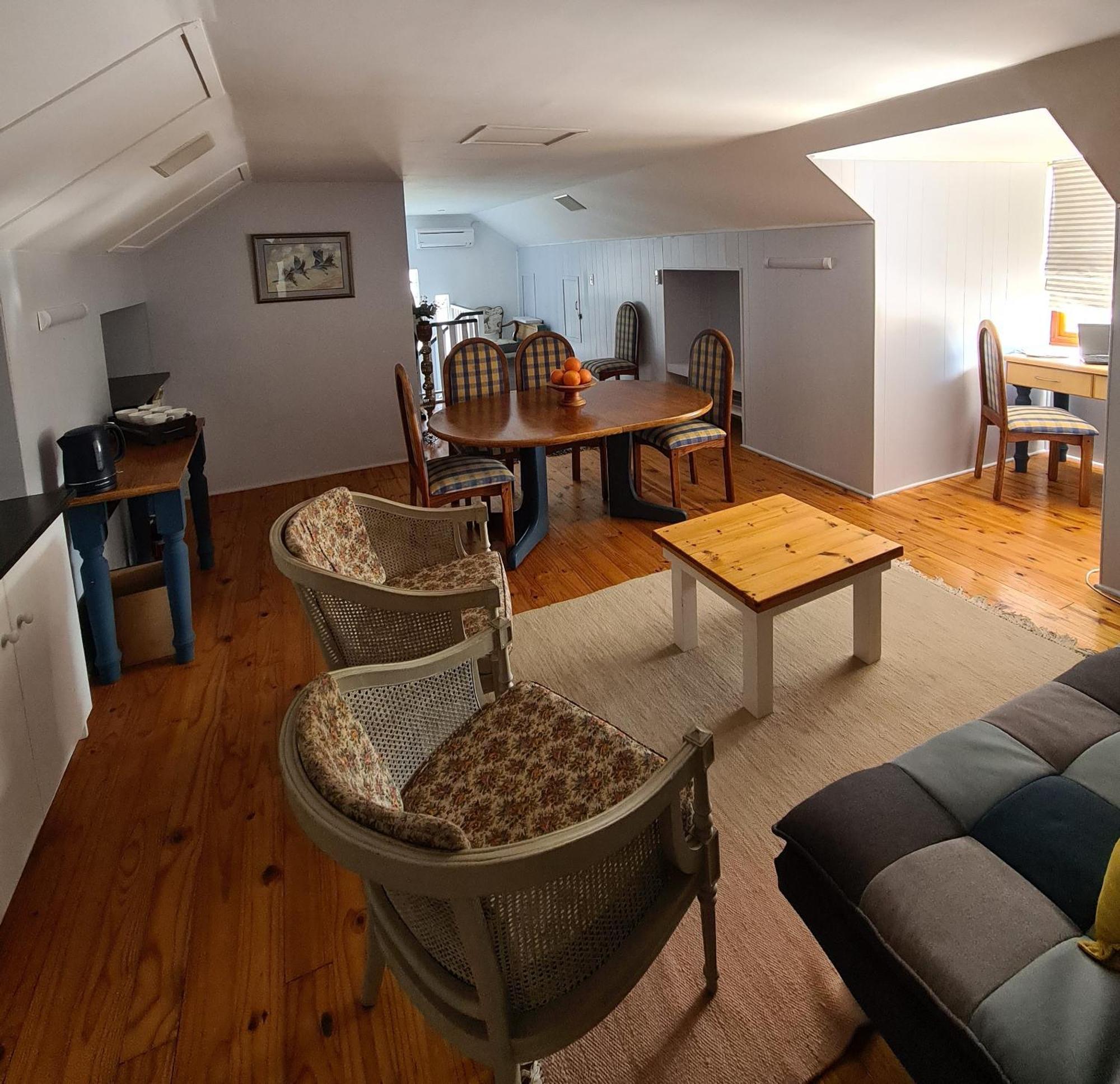 7 On South Hotell Bredasdorp Rum bild