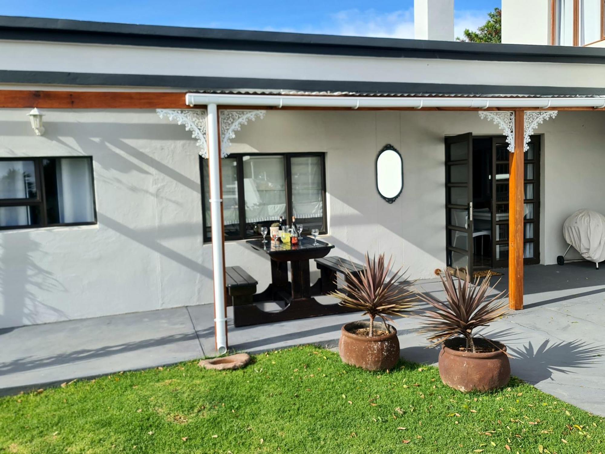 7 On South Hotell Bredasdorp Rum bild